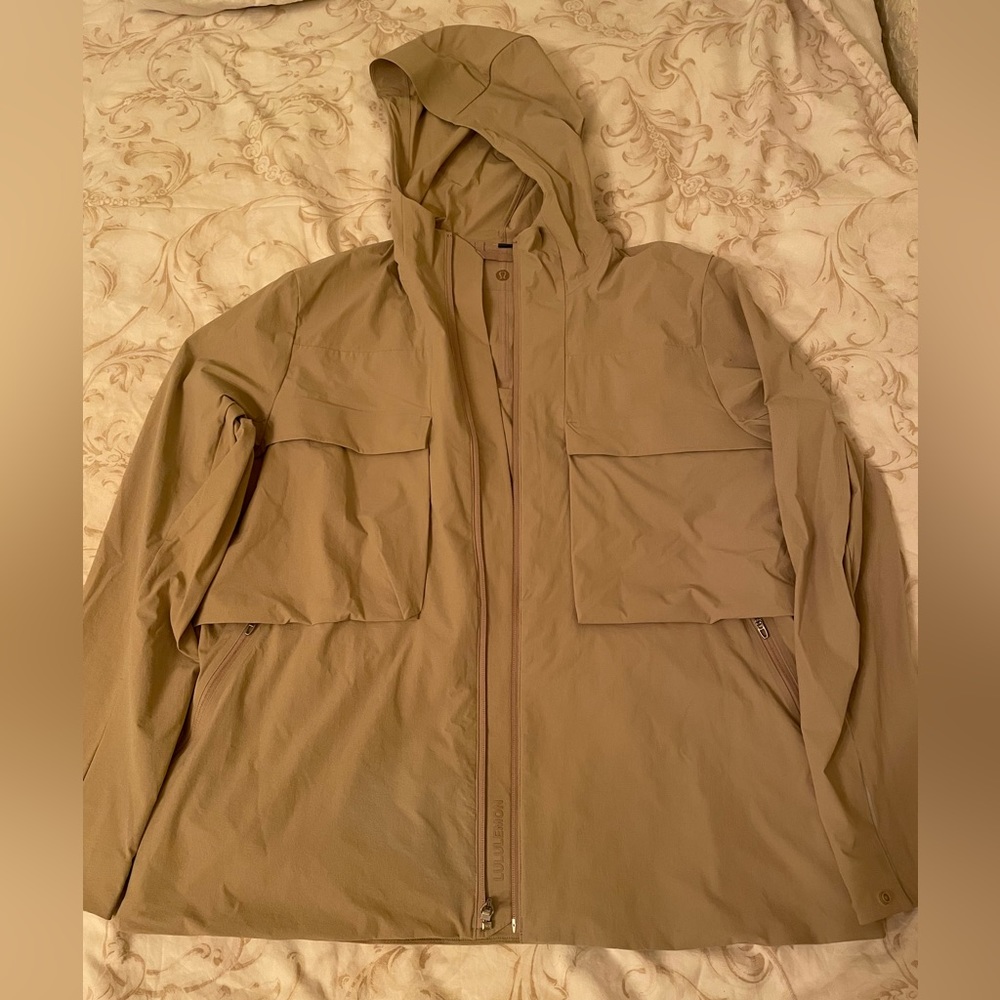 Lululemon Stretch Cargo Jacket Medium